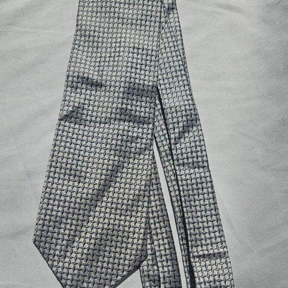 Lauren Ralph Lauren Tie Green Geometric Silk Necktie Made in USA  EUC - Picture 2 of 6